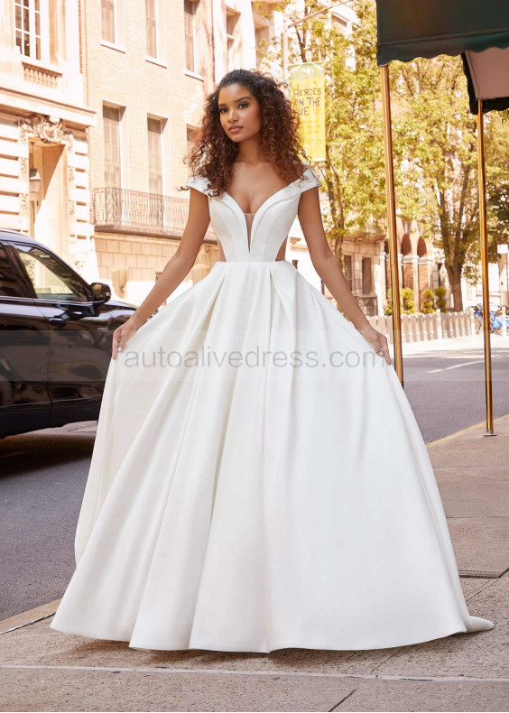 Classic Ivory Satin Cutouts Box-pleated Wedding Dress